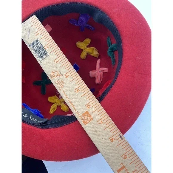 Whittaker & Shon 100% Doeskin Wool Red Felt‎ Hat Velvet Flowers Made In USA - Picture 14 of 15